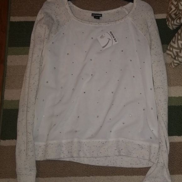 Sweatshirt - Picture 2 of 3